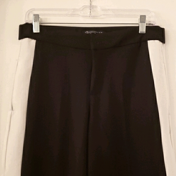 Nwot, Boomboom brand black/white cropped pants. - Picture 3 of 9